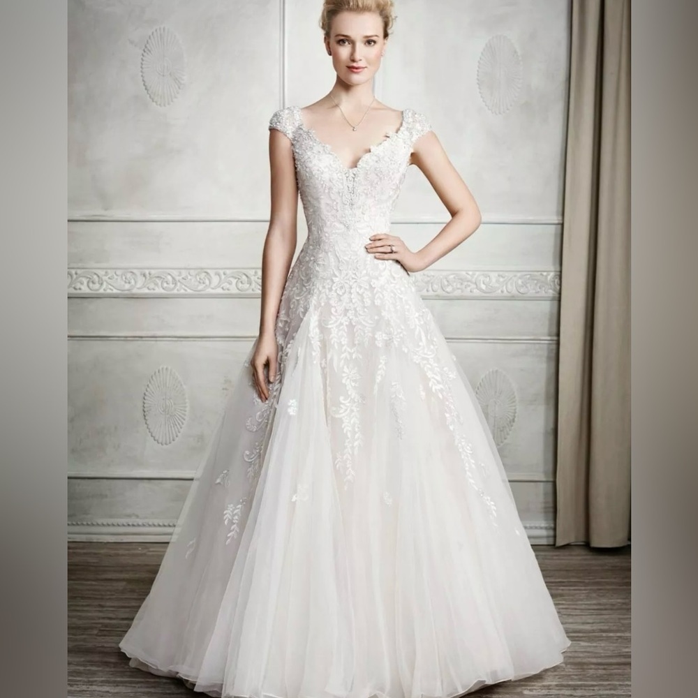 Kenneth Winston wedding dress